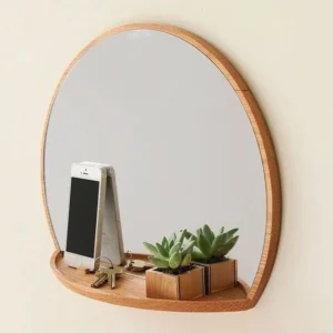 Semicircular mirror for the entrance